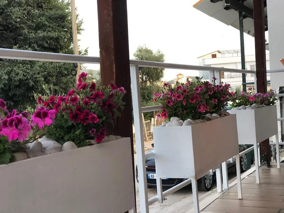 Geranium Apartments Ksamil